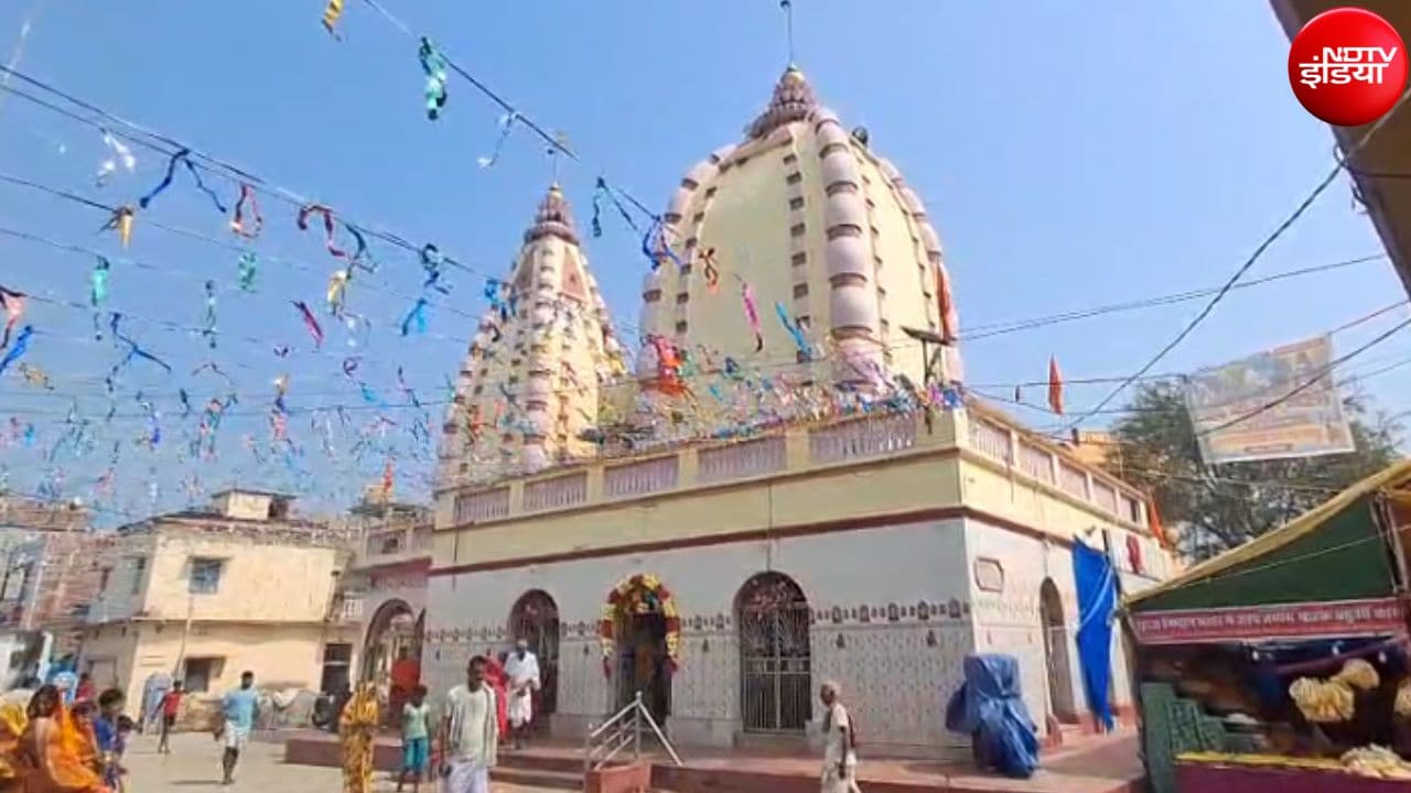 देशभर से अलग है सहरसा के इस गांव की दुर्गा पूजा... 9 दिन तक अखंड पाठ, महिलाएं संस्कृत में करतीं हैं पाठ