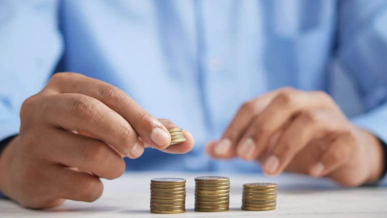 EPS-95 Pension: What The Bombay High Court Ruling Means For Private-Sector Employees