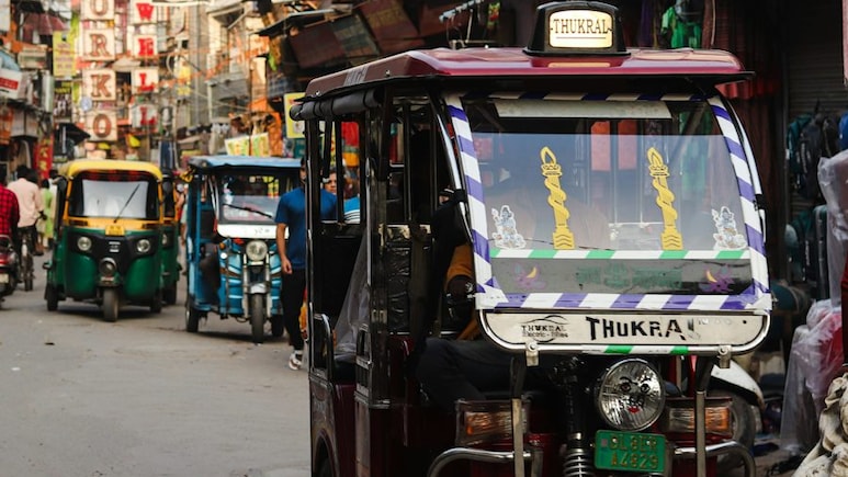 Delhi Govt Proposes 2.5 Lakh Cap On E-Rickshaws, Strict Ownership And Safety Rules In New Draft Policy