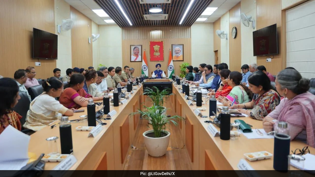 Dark Spots To Obscene Flashing: DU Flags Safety Concerns With Lt Governor