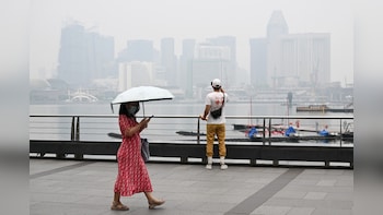 Pollution In The World's Richest Country Hits Highest Level as Indonesian Fires Worsen