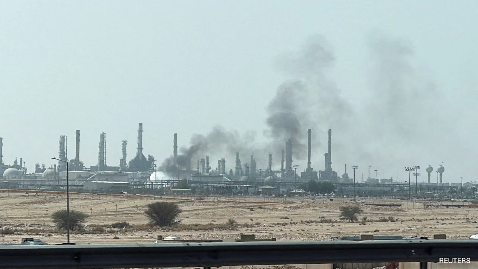 Saudi Arabia Reenters Yemen Conflict Amid Alliance Breakdown and Renewed Attacks