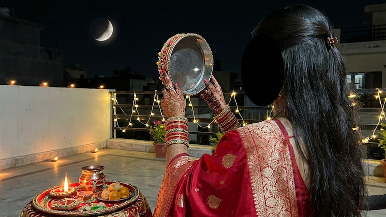 पत्नी ने गोवा में दूसरे पुरुष संग मनाया करवाचौथ, उसके नाम की मेहंदी लगाई... कोर्ट ने दिया तलाक, 13 साल की शादी टूटी