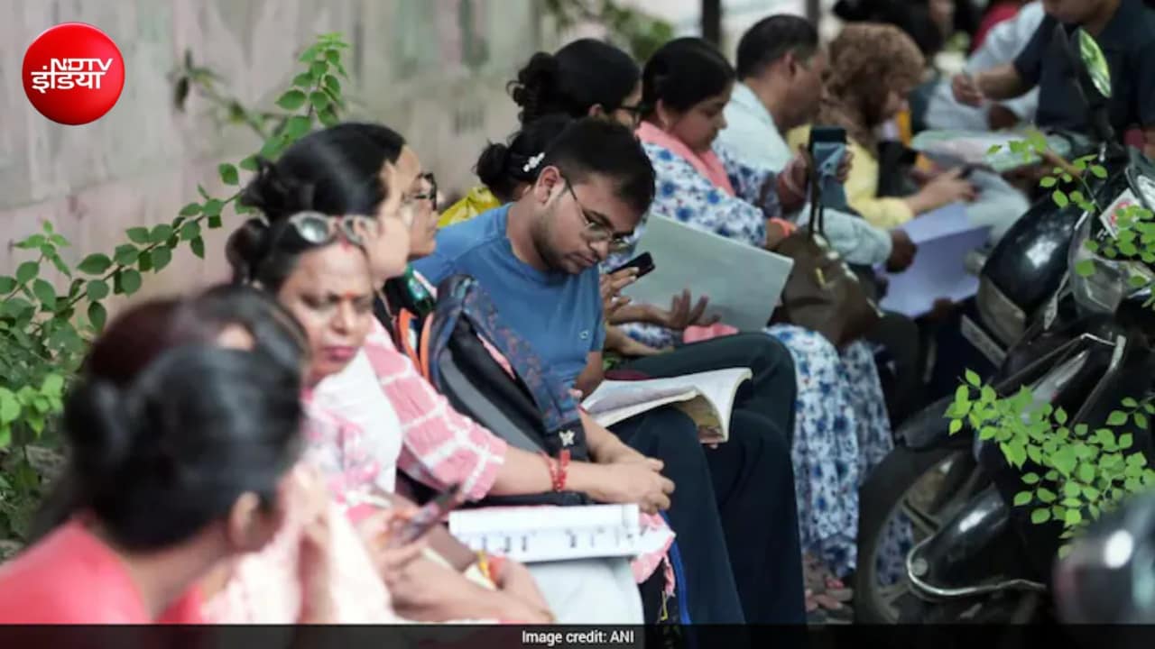 KVS-NVS शिक्षक भर्ती: जाति प्रमाण पत्र पर लगी शर्तों से अधर में लटका सैकड़ों का भविष्य, अभ्यर्थियों ने सुनाई दर्द भरी दास्तां