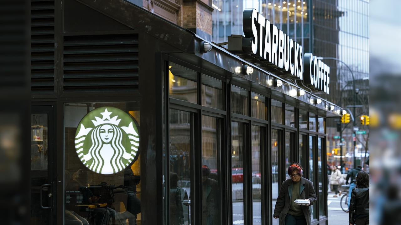 Starbucks Says It's Not Buying Chipotle, Dousing Deal Rumors