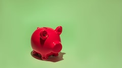 No-Buy November: Why You Should Try Spending Pause Challenge To Fix Your Finances