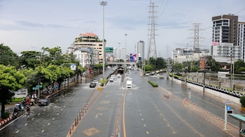 Bangkok Braces For Floods Before Global Finance Chiefs Gather