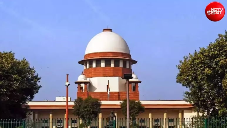 महिला पत्रकारों पर हमले के मामले में सुप्रीम कोर्ट सख्त, दिल्ली पुलिस को किया तलब, जांच समिति गठन के दिए संकेत