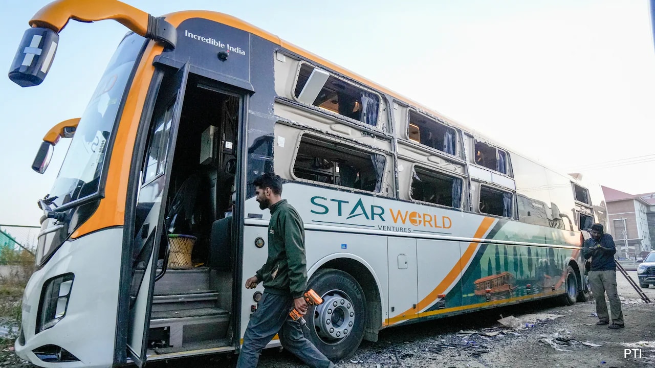 Delhi-Srinagar Bus Attacked In Punjab Day After Similar Incident In Haryana