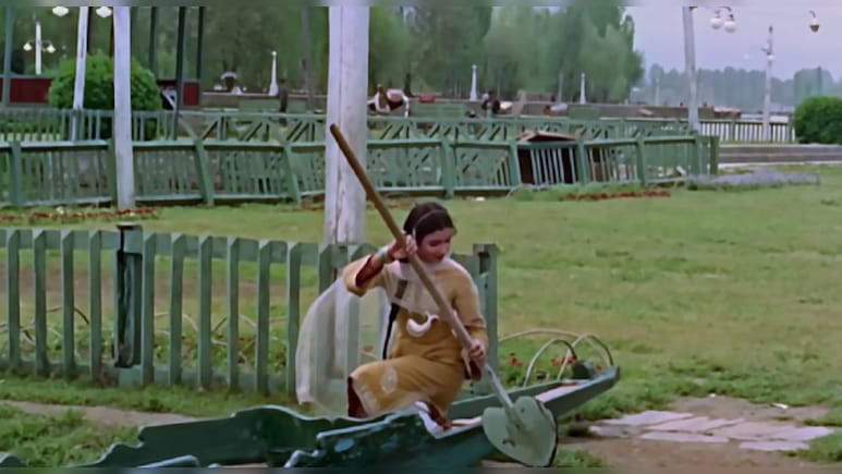 शर्मिला टैगोर-शम्मी कपूर का 60 साल पुराना गाना, कश्मीर की खूबसूरत वादियों में हुआ शूट, मोहम्मद रफी और आशा भोसले की आवाज में अमर