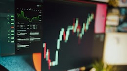 US Chip Stocks Rebound: Micron Jumps 3.5%, SK Hynix Gains 4.5% As Nasdaq Recovers