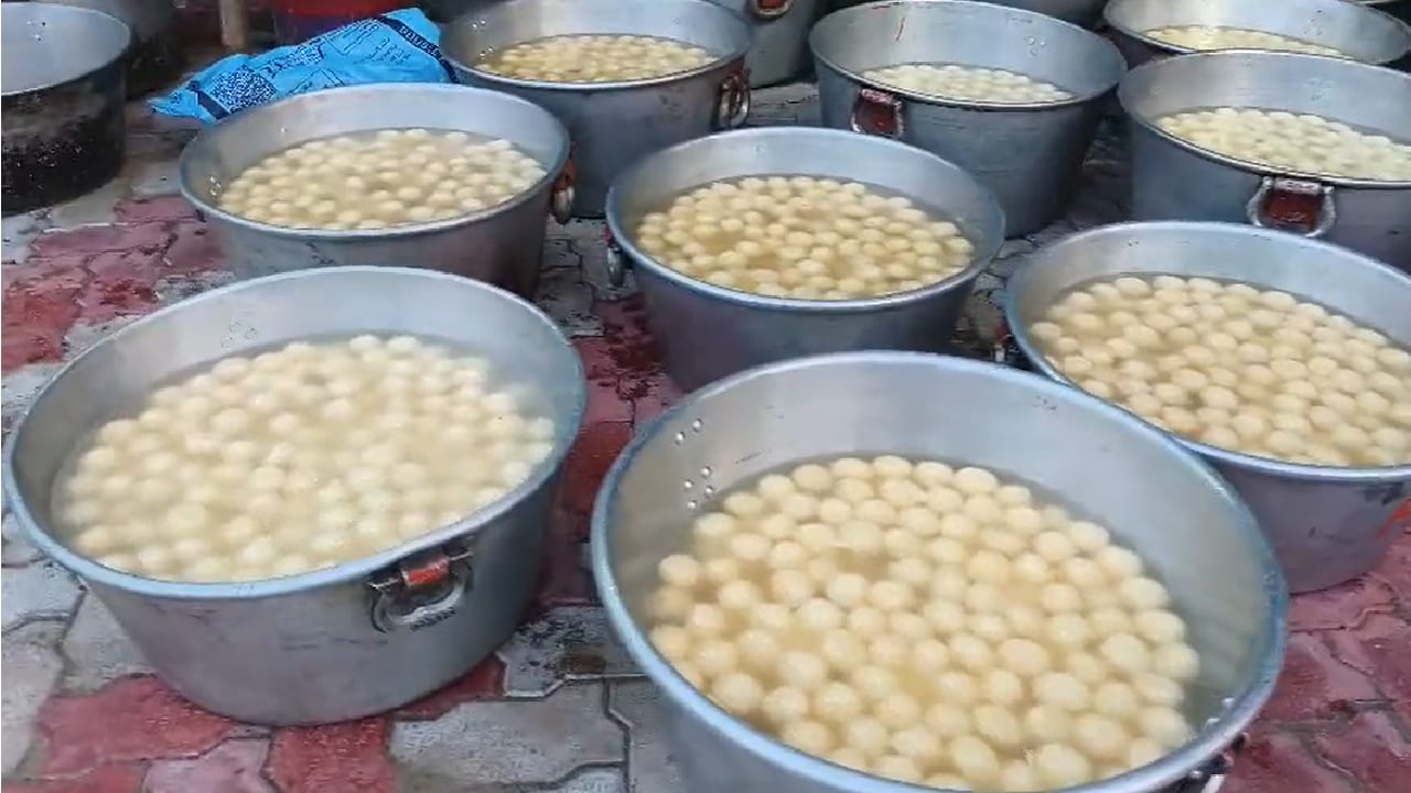 अनंत सिंह बनवाए 50 हजार रसगुल्ले अनंत सिंह बनवाए 50 हजार रसगुल्ले