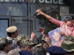 'Serious But Not Habitual Offender': Delhi Court Grants Bail To 17 Protesters