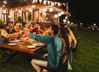 https://food.ndtv.com/food-drinks/house-party-or-family-feast-these-cloud-kitchens-in-delhi-cater-to-every-mood-and-occasion-4325730