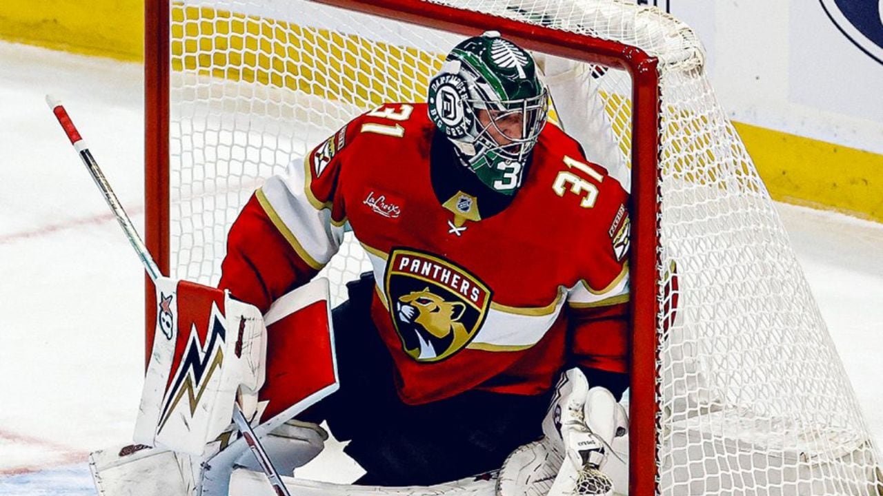 Cooper Black Could Make Tallest Goalie Record As Florida Panthers Face Goalie Injury