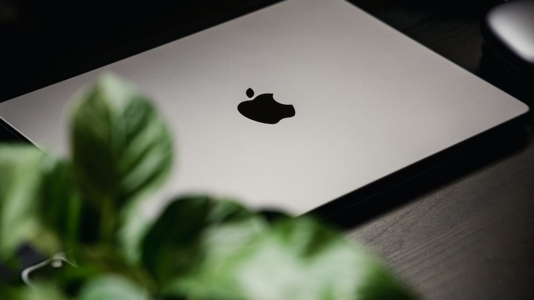 Apple Sets Oct 28 'Pro And Tell&rsquo; Event; Touchscreen MacBook Tipped To Debut
