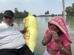 हमारा सबकुछ बह गया.... बिहार की बाढ़ में फंसी महिला का दर्द रुला देगा, सांसद पप्पू यादव ने की मदद