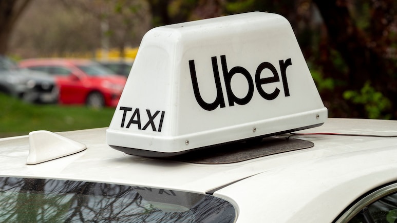 Uber Passenger Alleges 'Scam' After Driver Shows 'Fake Screenshot' Of Fare; Takes To Reddit