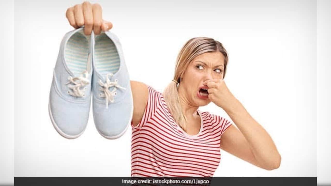जूते साफ करने का सही तरीका क्या है?