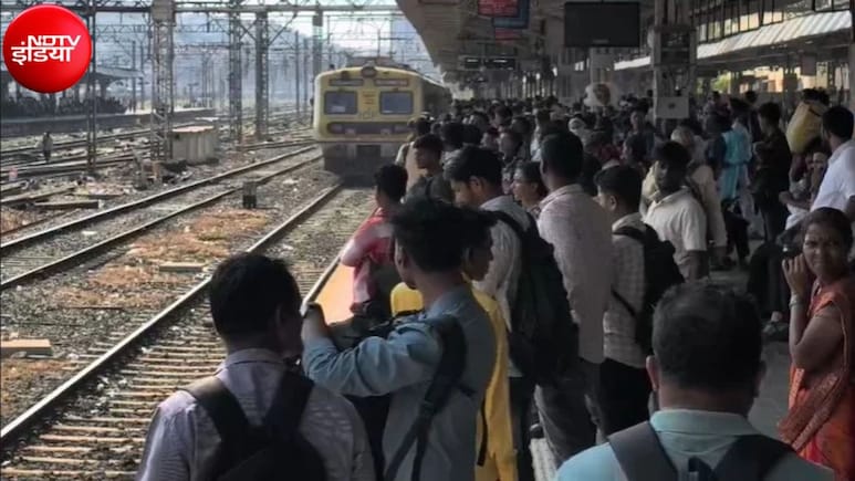 मुंबई लोकल पर ब्रेक, 5 घंटे से थमे पहिए; सिग्नल सिस्टम फेल होने से यात्रियों की बढ़ी मुश्किल