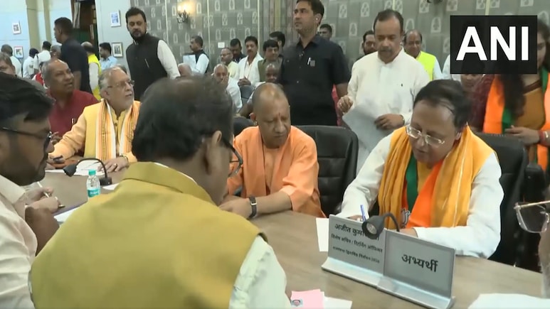 CM योगी की मौजूदगी में BJP के 8 राज्यसभा उम्मीदवारों का नामांकन; दिखा शक्ति प्रदर्शन, 10 सीटों पर है मुकाबला