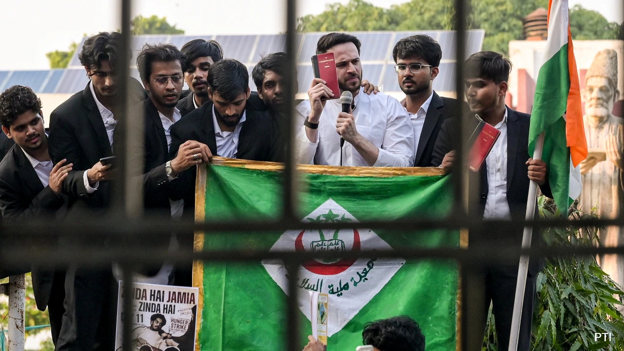 Jamia Students End Protest After Agreement With University Administration
