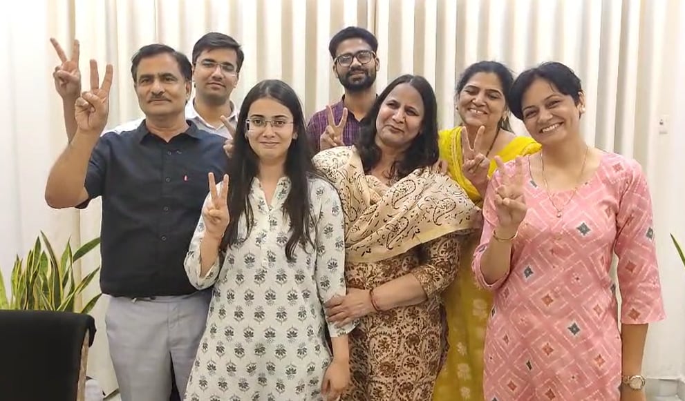 manvi lohan hcs success story without coaching self study hisar haryana