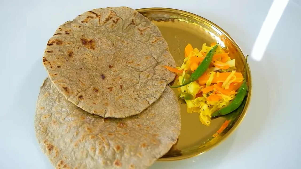 बाजरे की रोटी बनेगी बिल्कुल रुई जैसी नरम और फूली-फूली, इस तरीके से आसानी से बनाएं Bajara Fulka Roti