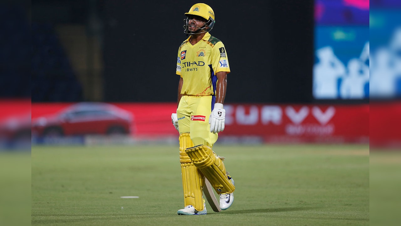 IPL 2027 से पहले CSK को बड़ा झटका, आयुष म्हात्रे 3 महीने के लिए हुए बाहर