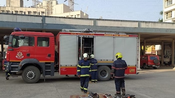Mumbai's 101 Fire Helpline Faces Glitches: 5 Backup Numbers You Should Know