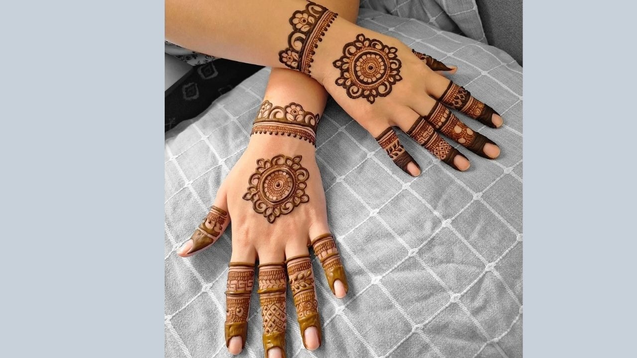 (Photo Credit- @tamanna_mehendi_arts/Instagram)