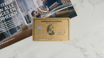 American Express Shares Tank Nearly 4% After Slashing 5% Of Global Workforce To 'Prepare For AI'