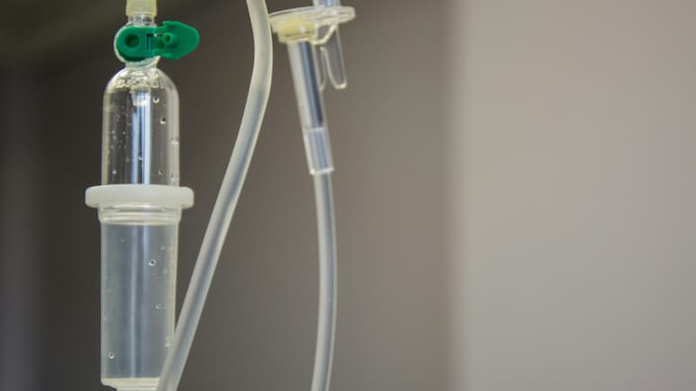 Ahmedabad Gen Z Spends Up To Rs 15,000 On IV Drips Before Navratri