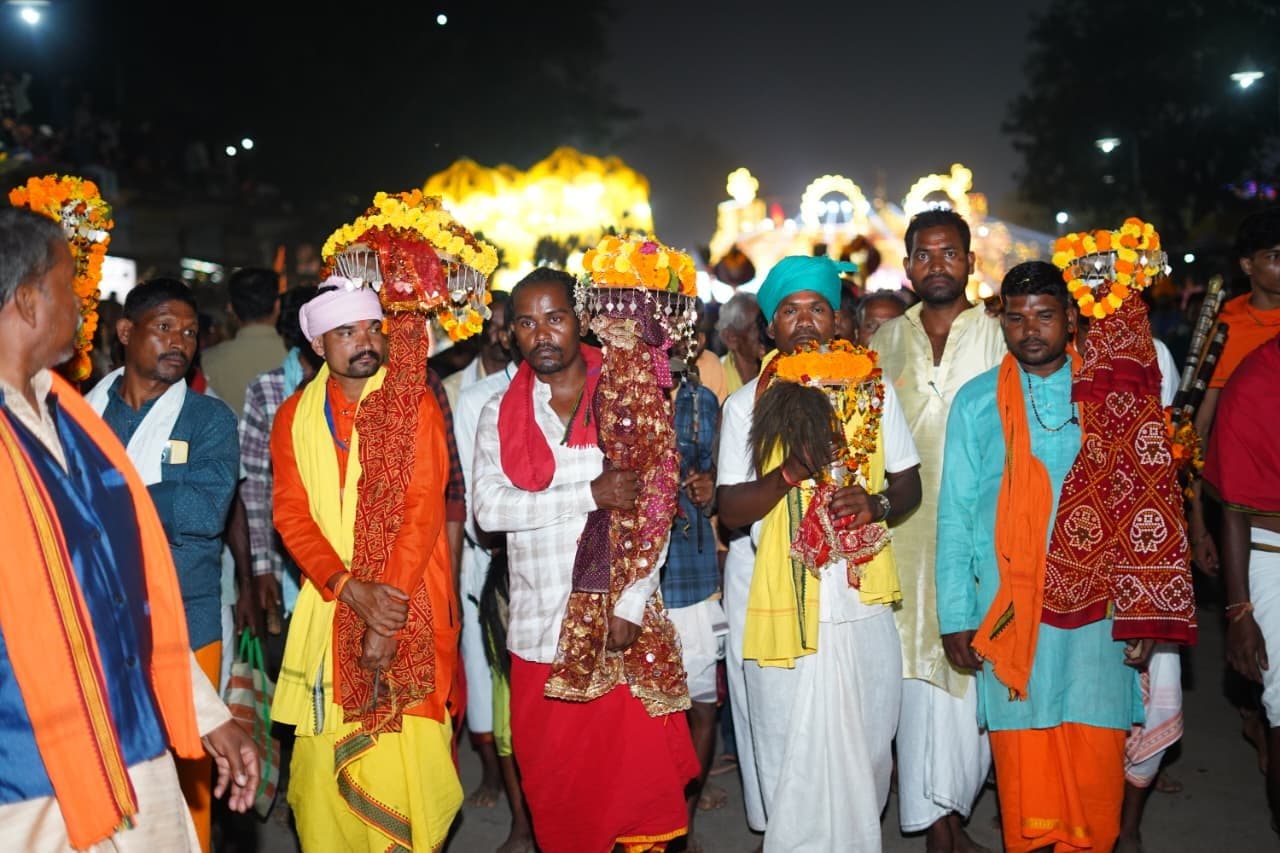 बस्तर दशहरा में नक्सलवाद के अंत के बाद लौटी सांस्कृतिक रौनक