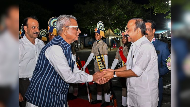 No Meat In Lok Bhavan Kitchen: Keralam Governor's Day 1 Order Sparks Row