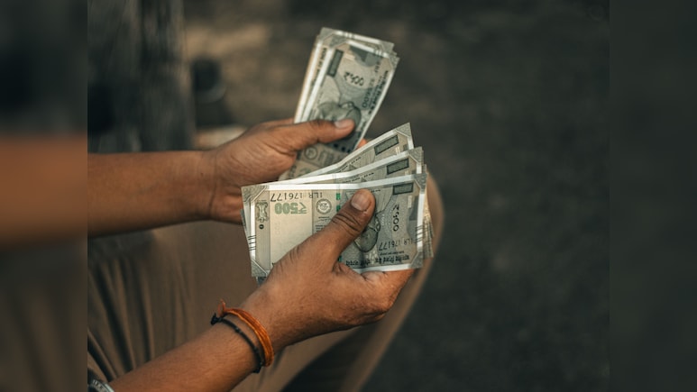 As Parents Get Older, Here Are 5 Financial Things You Should Plan For