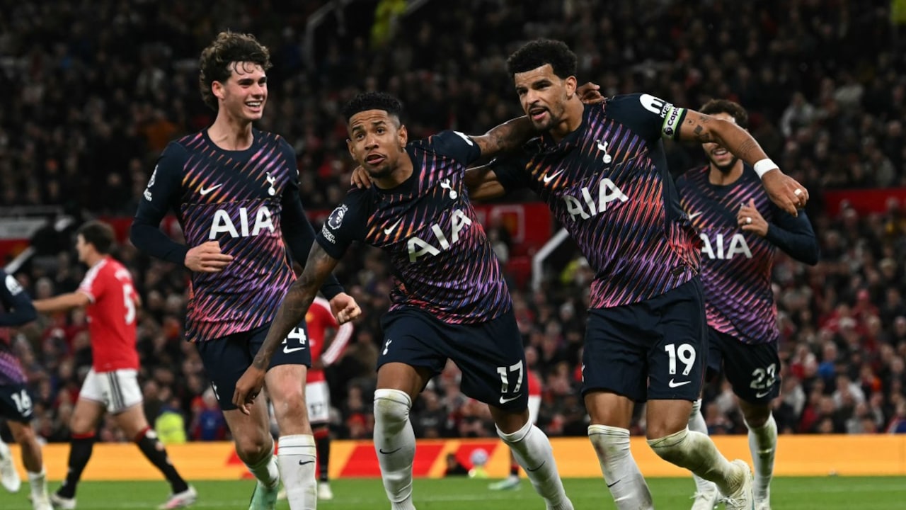 10-Man Spurs Slam 92nd-Minute Goal, Rescue Draw Against Manchester United