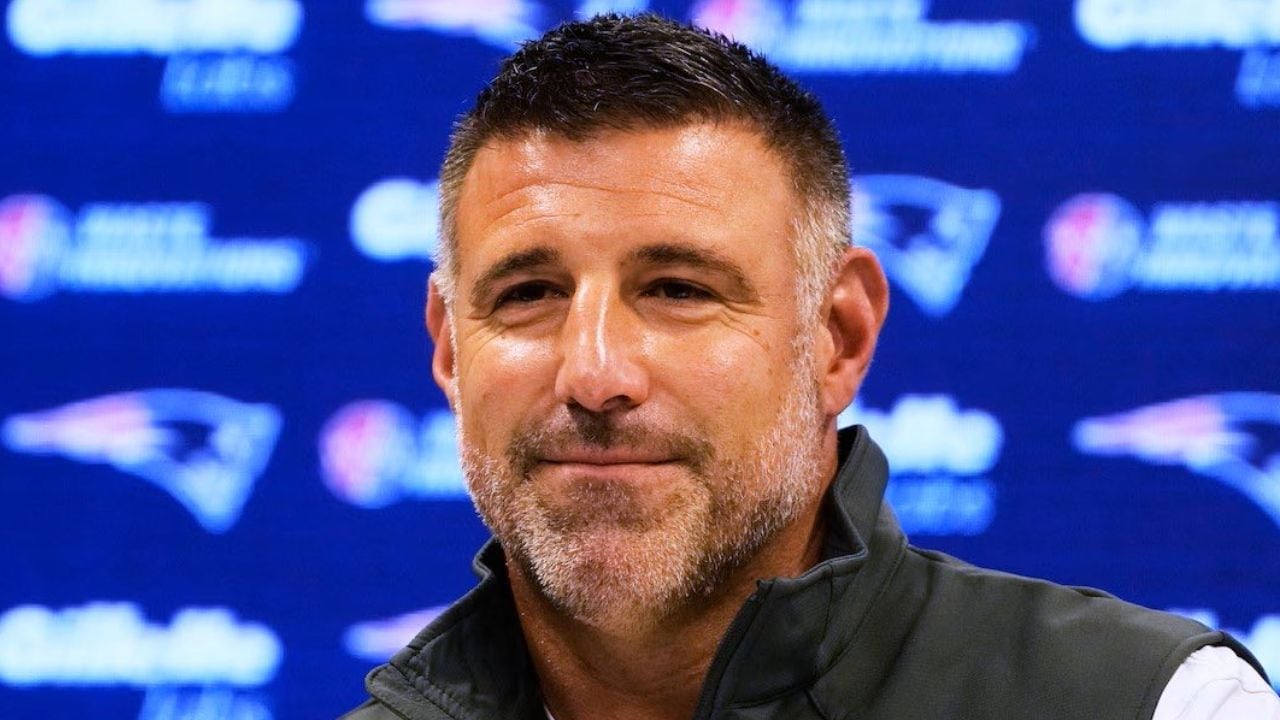 Drake Maye’s Interception Draws Reaction From New England Patriots Coach Mike Vrabel