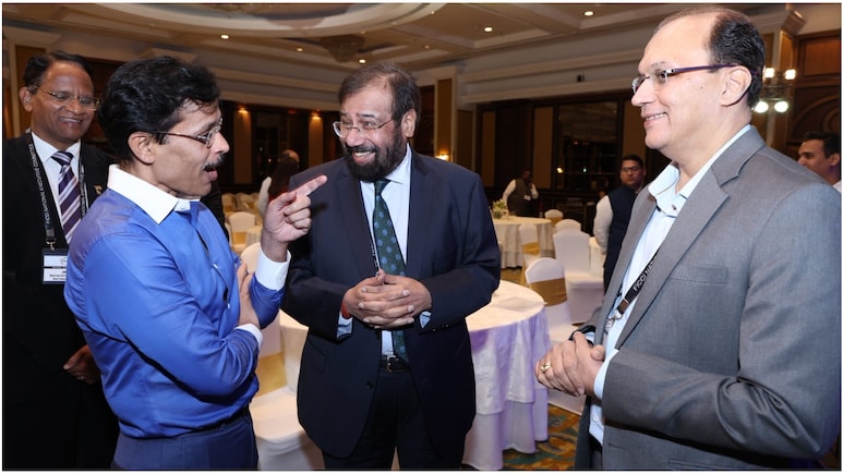 हर्ष गोयनका की तारीफ पर IAS तुकाराम मुंडे ने दिया जवाब, बोले- 'ईमानदारी एक्सेप्शन नहीं, नॉर्म होनी चाहिए'
