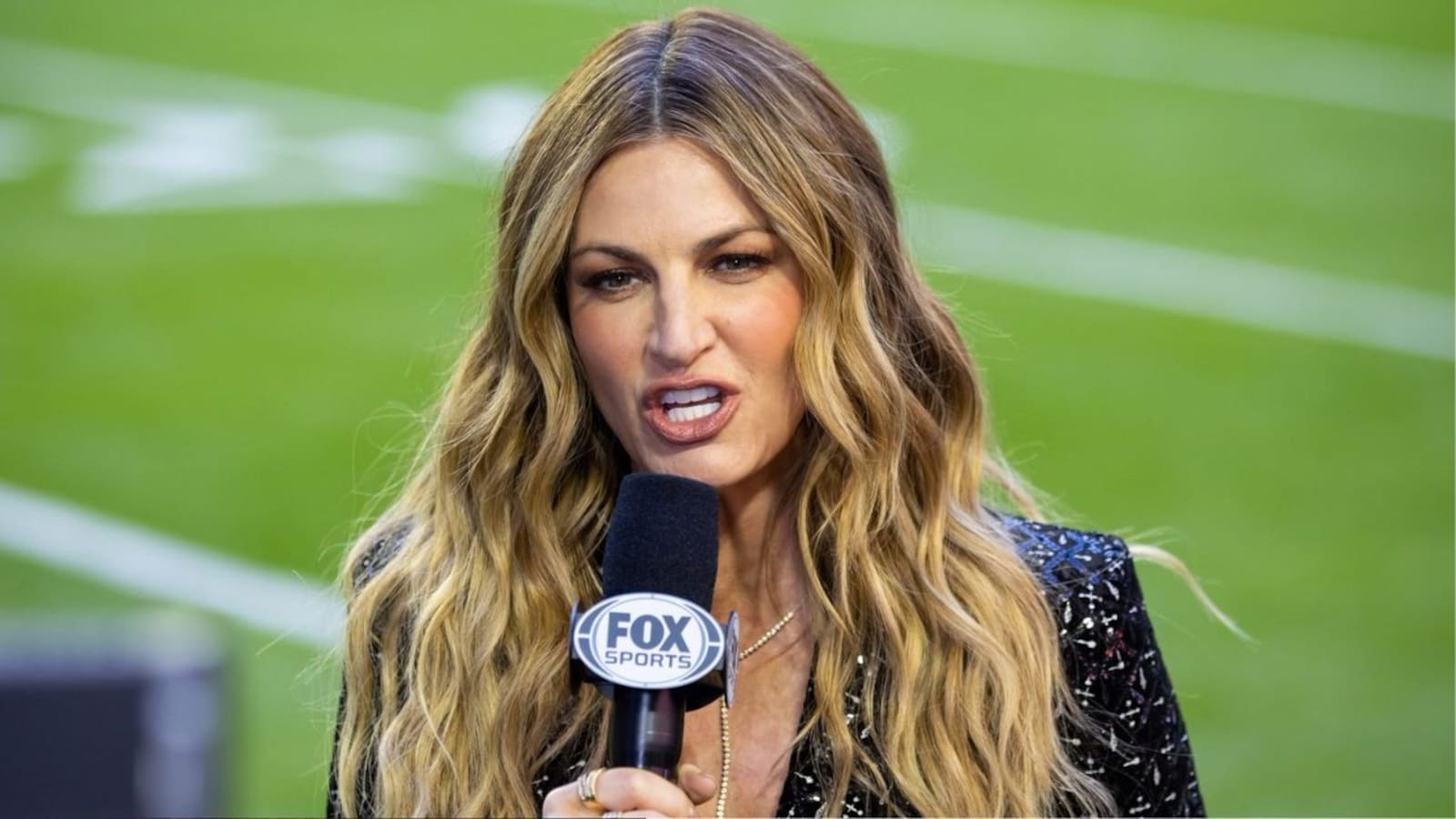 "I’m The Last One": Erin Andrews’ Airport Rush Takes Unexpected Turn After Los Angeles Rams And Philadelphia Eagles Game