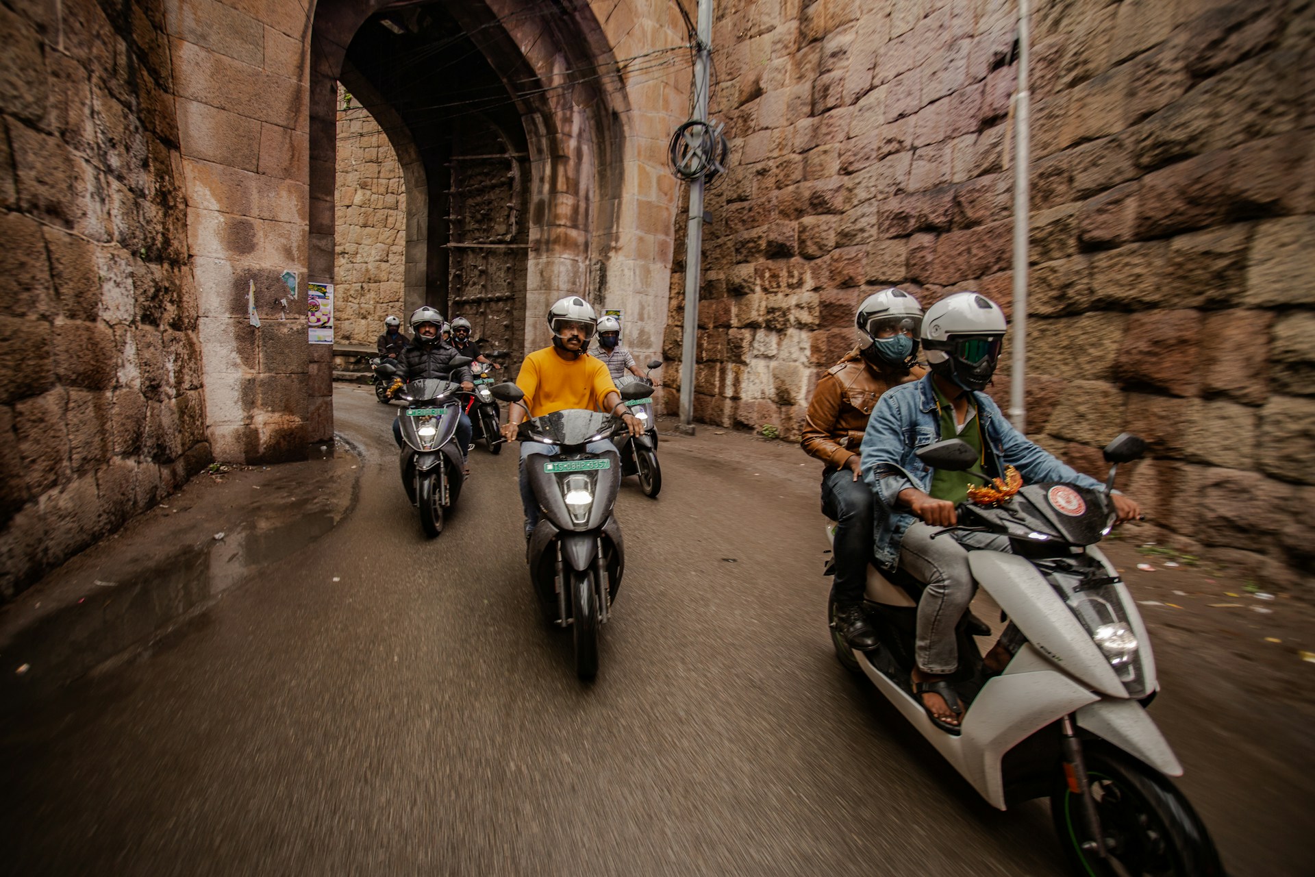 Vijay Shekhar Sharma Calls Ather's Lethal' Scooter Testing Idea Brilliant