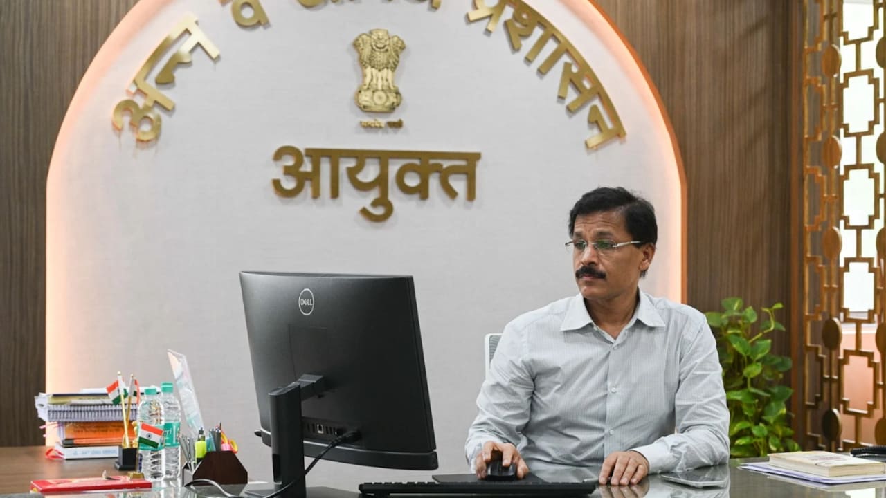दिवाली से पहले तुकाराम मुंढे का बड़ा एक्शन, FDA ने 12.74 करोड़ का माल किया जब्त, कई लाइसेंस सस्पेंड, 22 FIR