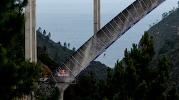 Thomas van Tonder Crosses 600 Monkey Bars Beneath South Africa's 216-Metre-High Bloukrans Bridge In World First