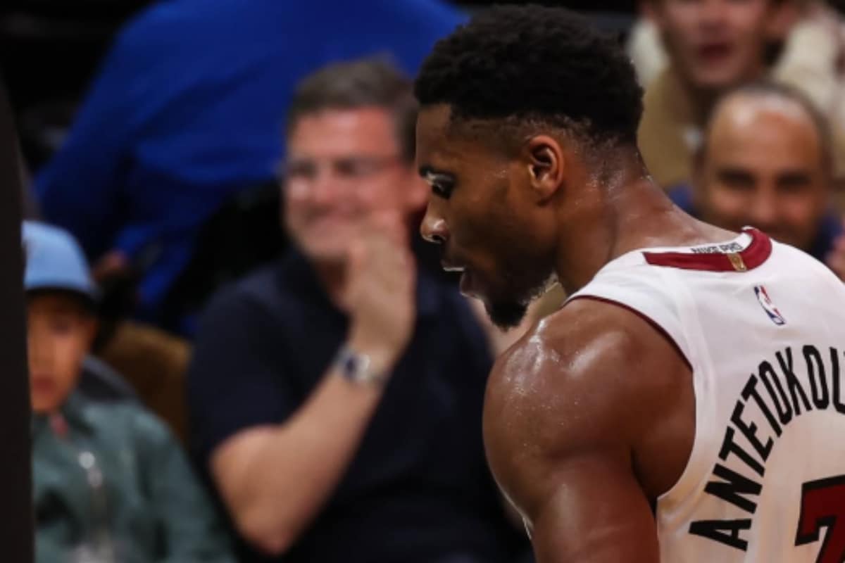 Giannis Frustrated as Heat Fall to 0-3 in His First Season in Miami