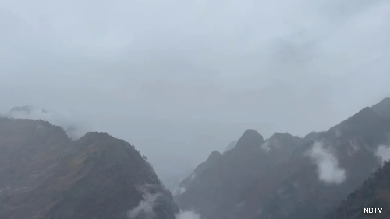 Uttarakhand Joshimath Helicopter Crash Updates: 6 People Were On Helicopter That Crashed In Chamoli