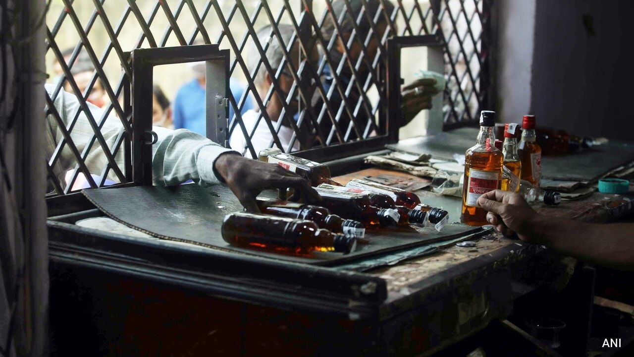Tamil Nadu To Hike Liquor Price By Rs 10 From November 1