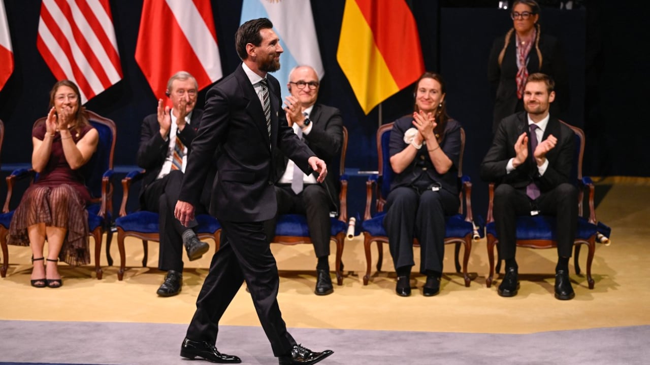 Lionel Messi receives Spain’s Princess of Asturias Award for Sport in Oviedo