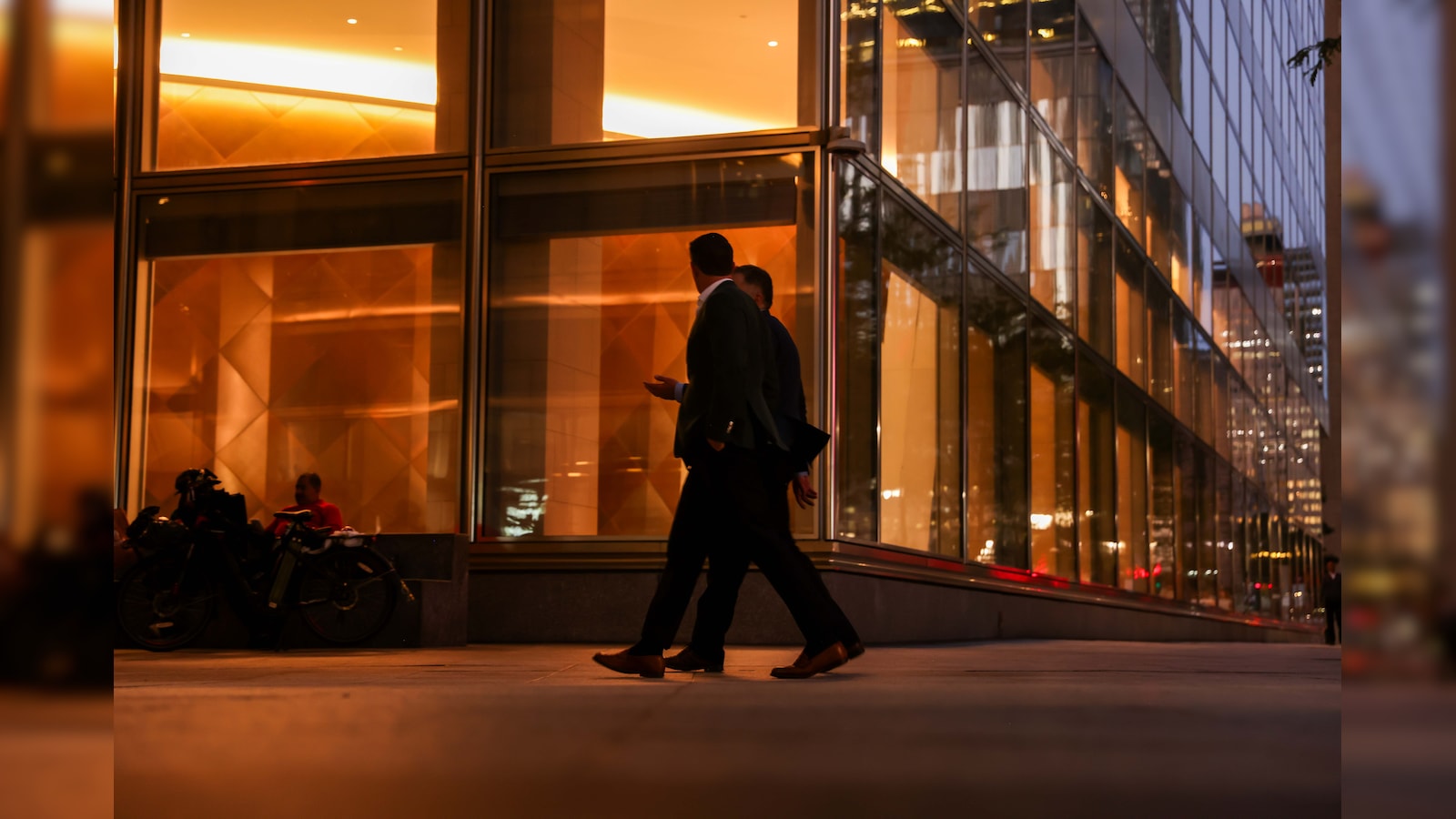 Goldman Sachs Warns AI Could Reshape Middle Management