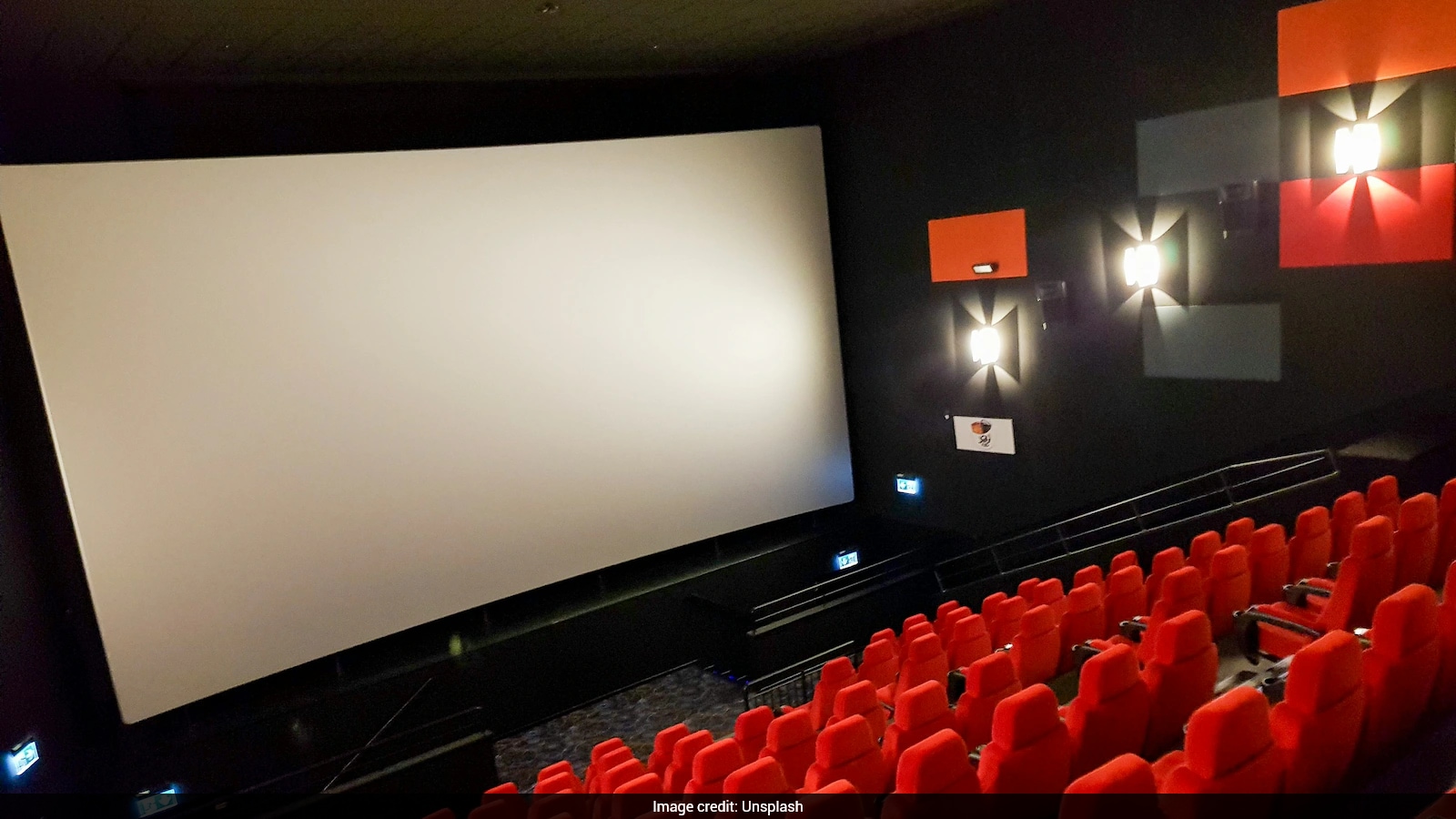 Patna Consumer Court Fines Cinepolis and Coca-Cola Over Water Pricing