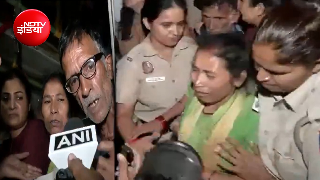 इंडिया गेट पर धरने पर बैठे अंकिता भंडारी के माता-पिता और कांग्रेस नेता हिरासत में; तड़के दिल्ली पुलिस का एक्शन